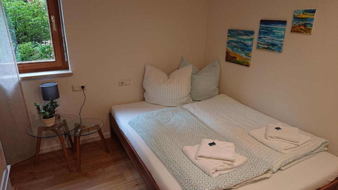 Gemuetliche Ferienwohnung Am Ortsrand Kreuzwertheim エクステリア 写真