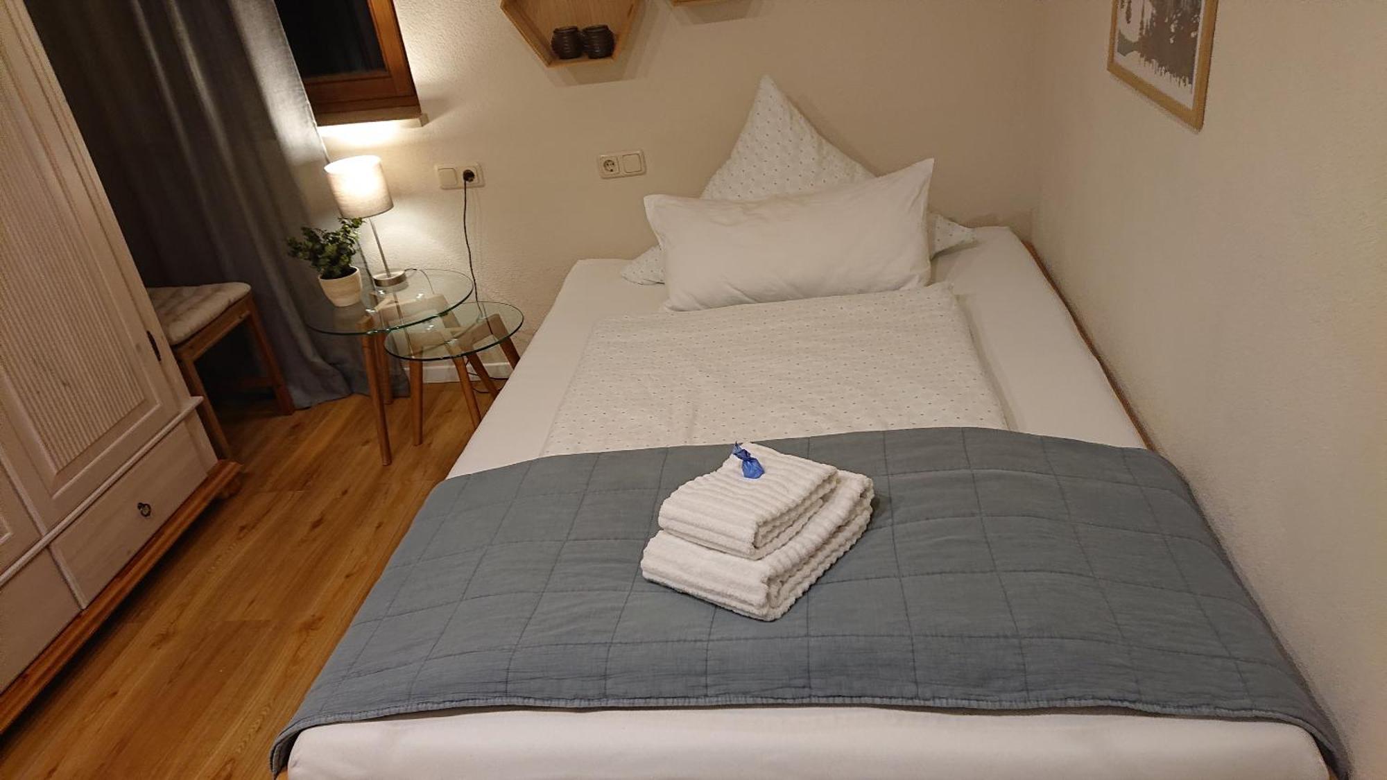 Gemuetliche Ferienwohnung Am Ortsrand Kreuzwertheim エクステリア 写真